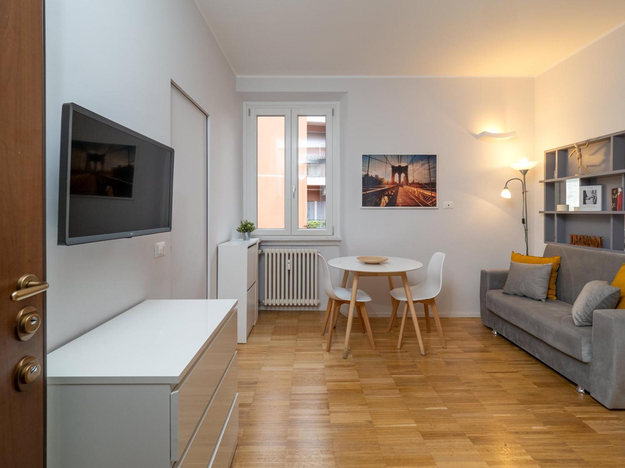 Keys Of Italy - Melloni 4 / Mustard Revolution Apartment Milan Exterior photo